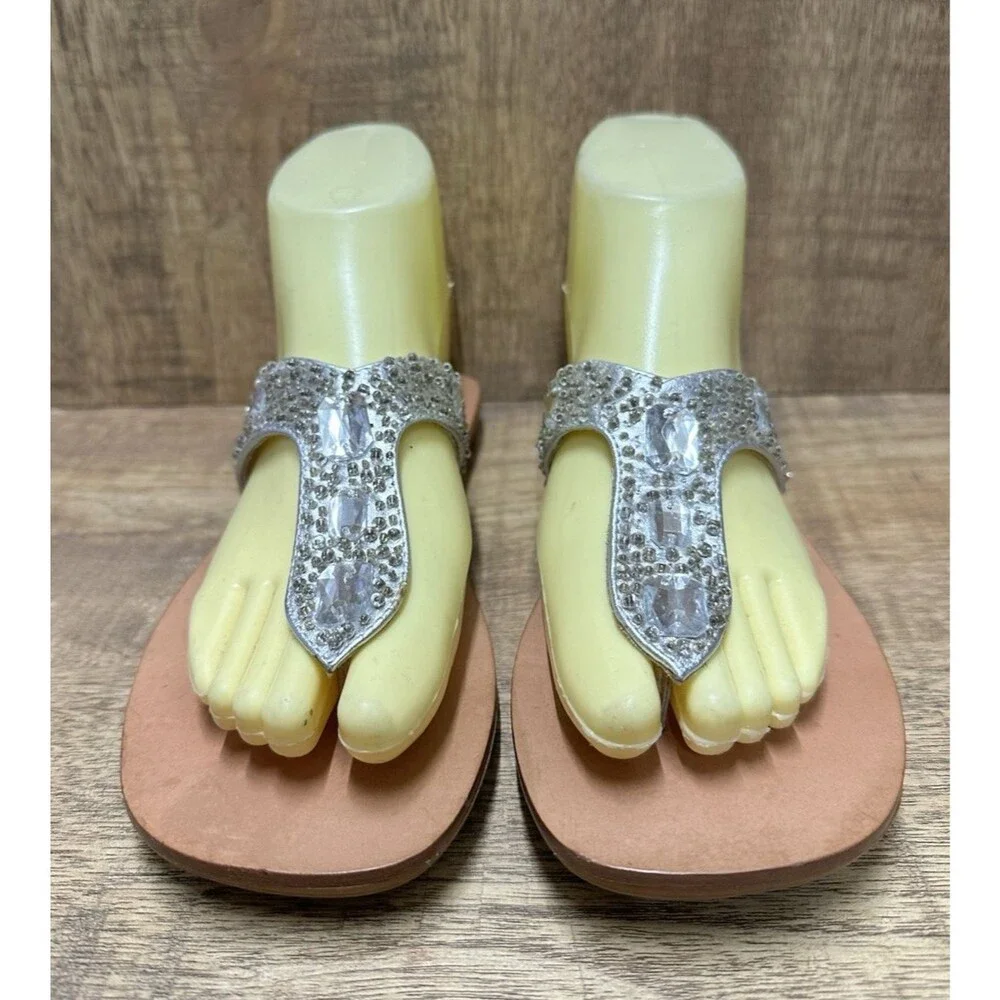 Yellow Box women size 6 silver leather thong flip flops sandals with jewels - Picture 6 of 13